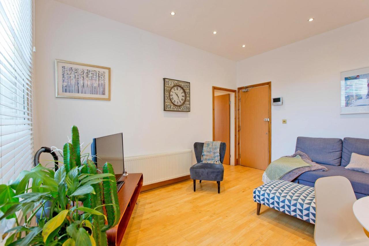 Spacious Highbury Fields 1 Bedroom Apartment - Parking By Request London Exterior photo